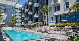 Pool| Cinema| PacMan| Fireplace| RoofTop| Parking - Image 4