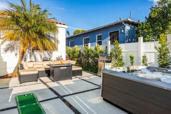 Culver city| Jacuzzi|Game room|Free Parking|Grill. - Image 2